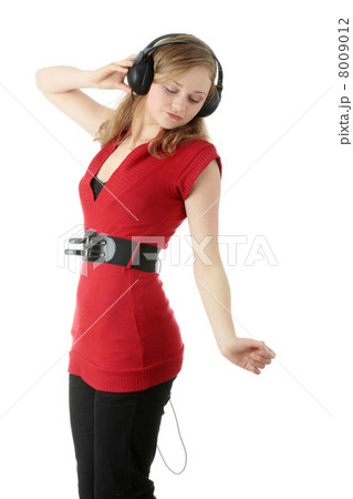 Listening to the Music 8009012