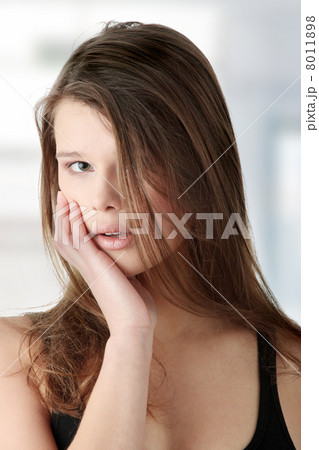 Woman portrait 8011898