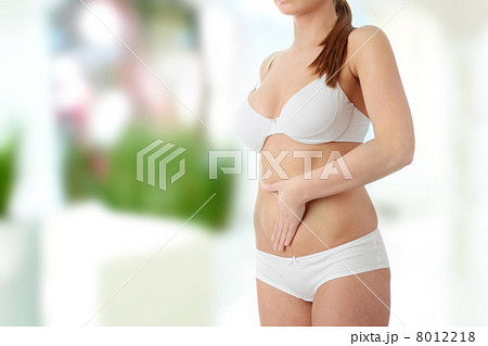 Hand on belly 8012218