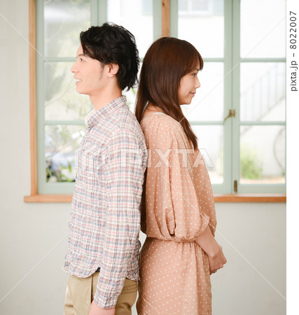 若い男女 8022007