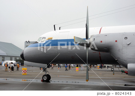 プロペラ機 8024343