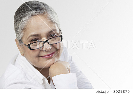 Portrait of an old woman 8025879