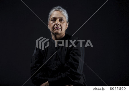 Portrait of an old woman 8025890