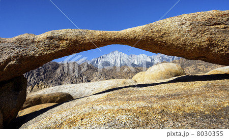 Lathe Arch in Eastern Sierra, California Lathe Arch in Eastern Sierra, California 8030355
