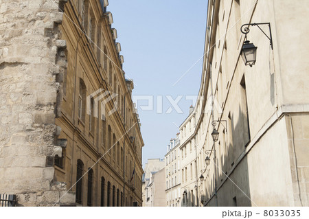 パリ　古い建物 8033035
