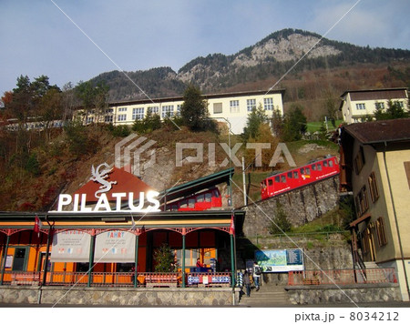 ピラトゥス山の登山鉄道 8034212