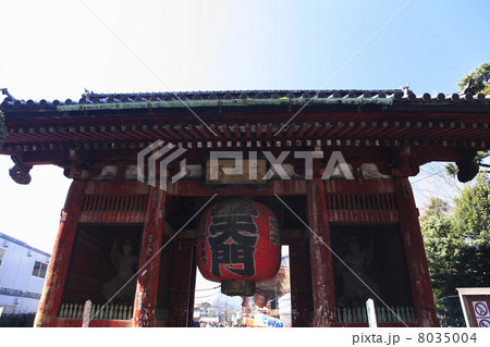 東京都・金龍山浅草寺の二天門 8035004