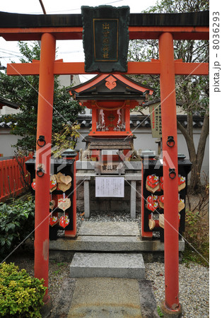 奈良　御霊神社の出世稲荷社 8036293