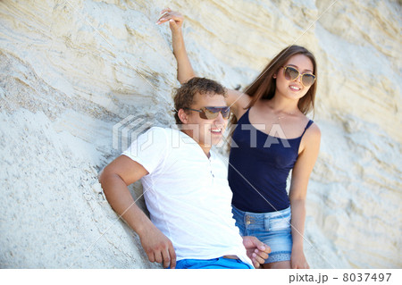 Cool couple 8037497