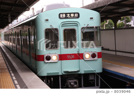 西鉄電車太宰府行き 西鉄電車太宰府行き 8039046