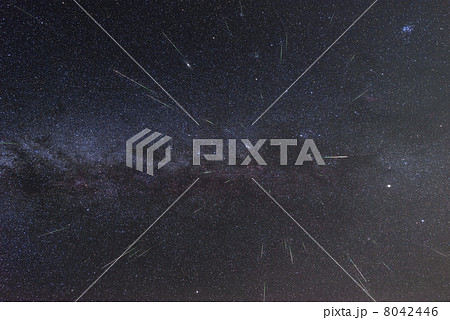 ペルセウス流星群 8042446