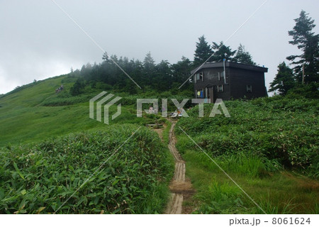 巻機山避難小屋 8061624