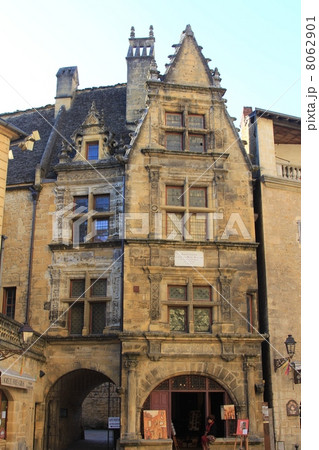 サルラ・ラ・カネダ　ドルドーニュ　フランス 8062901