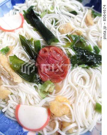 フリーズドライ麺のにゅうめん 8064674