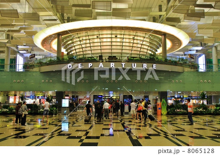 Changi International Airport Terminal 3 8065128
