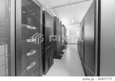 network server room 8065775
