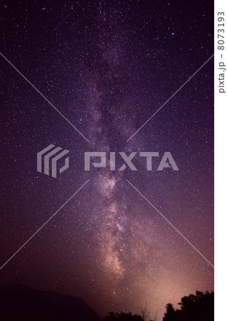 夜空に立つ天の川 夜空に立つ天の川 8073193