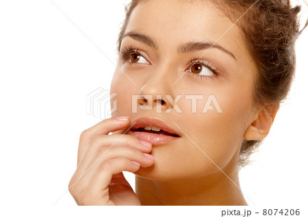 Girl with olive skin 8074206