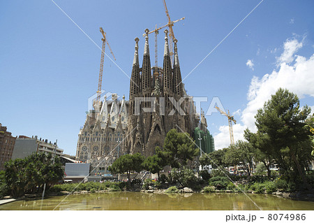 sagrada familia 8074986
