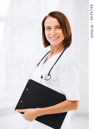 female doctor with stethoscope 8076749