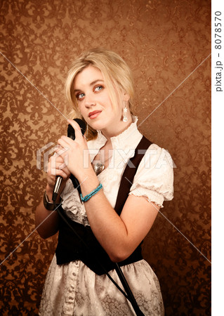 Young Singer Young Singer 8078570