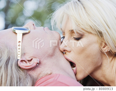 Rock and Roll Couple 8080913