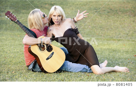 Rock and Roll Couple 8081405