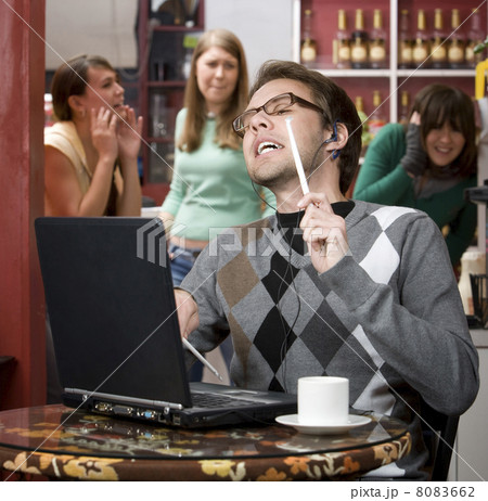 Obnoxious young man singing loudly 8083662