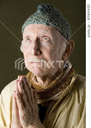 Praying Holy Man 8084400