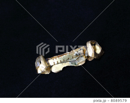 壊れた貴金属 壊れた貴金属 8089579