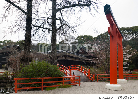 下鴨神社　輪橋 8090557
