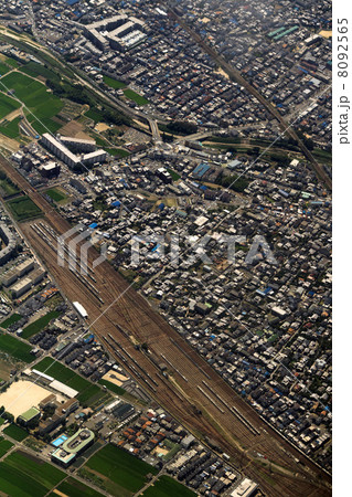京都府向日市のJR西日本京都総合運転所付近を空撮 京都府向日市のJR西日本京都総合運転所付近を空撮 8092565