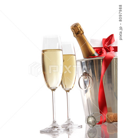 Glasses of champagne with red ribbon gift 8097988