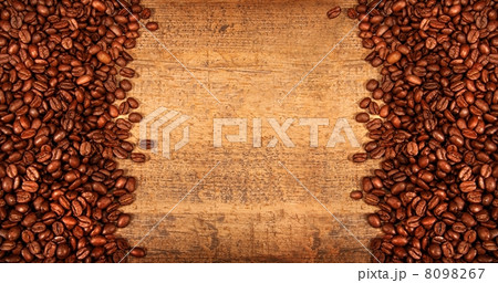 Roasted coffee beans on rustic wood Roasted coffee beans on rustic wood 8098267