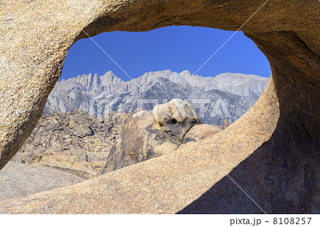 Arch Rock in Eastern sierra 8108257