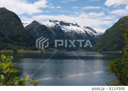 Svaerafjorden seen from road Fv152 (Sogn og Fjordane, Norway) 8114366