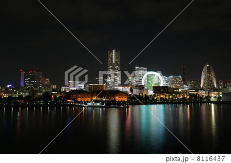 横浜の夜景 8116437