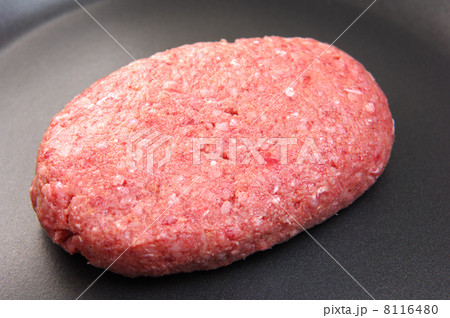 フライパンで調理するおいしい和牛ハンバーグ フライパンで調理するおいしい和牛ハンバーグ 8116480