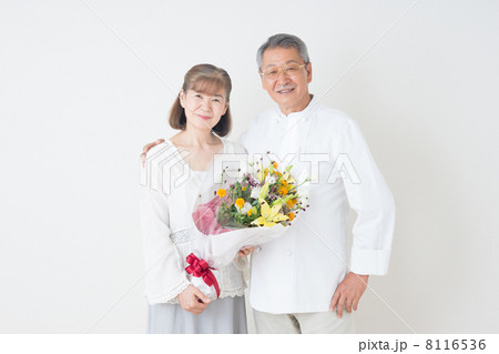 シニアの夫婦(シェフ) シニアの夫婦(シェフ) 8116536
