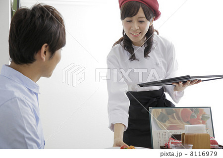 ファミレス 8116979