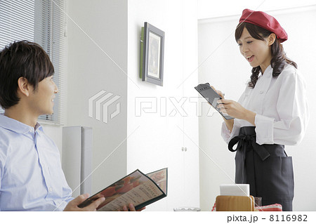 ファミレス 8116982