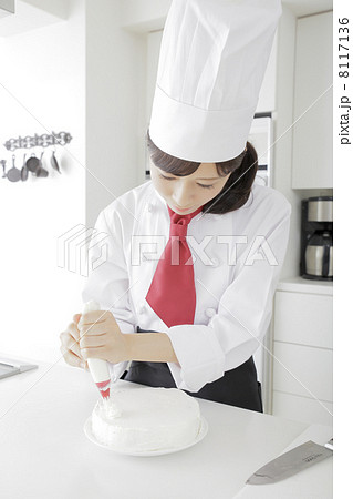 パティシエ 8117136