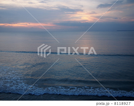 夕べの海 夕べの海 8118927