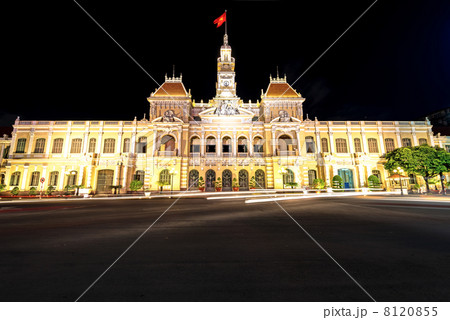 人民委員会庁舎の夜景(ベトナム, ホーチミンシティ) 人民委員会庁舎の夜景(ベトナム, ホーチミンシティ) 8120855