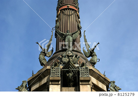 Chistopher Columbus monument in Barcelona, Spain Chistopher Columbus monument in Barcelona, Spain 8125279