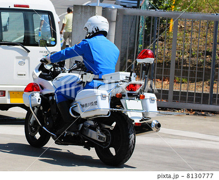 防災訓練に参加の白バイ隊 8130777