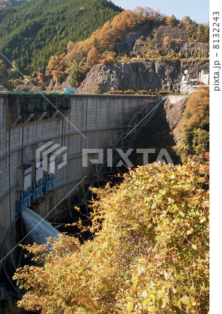 秋の矢作ダム 8132243