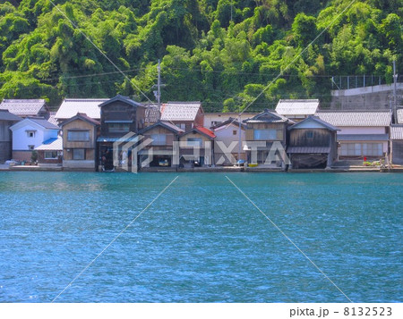 レトロな伊根の舟屋群  8132523