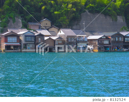 レトロな伊根の舟屋群 レトロな伊根の舟屋群 8132524