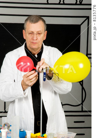 Experiment with balloons 8135776